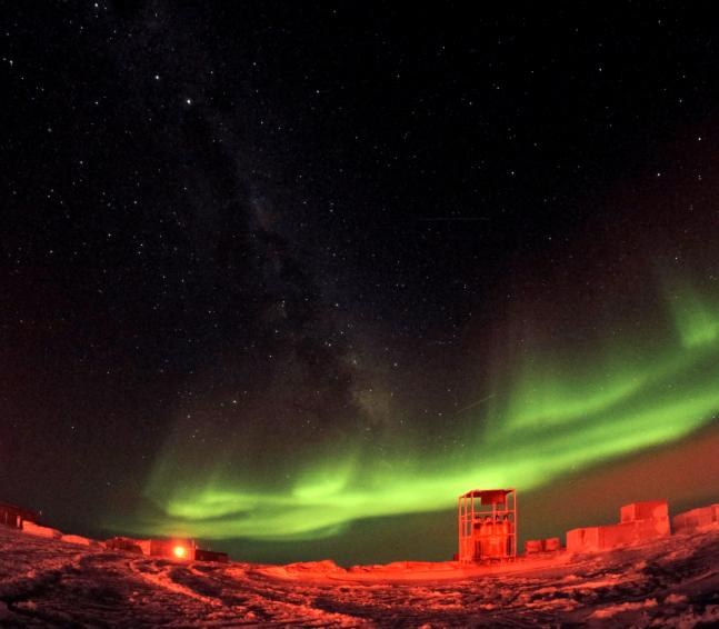 Auroras above the IceCube Laboratory at the South Pole.